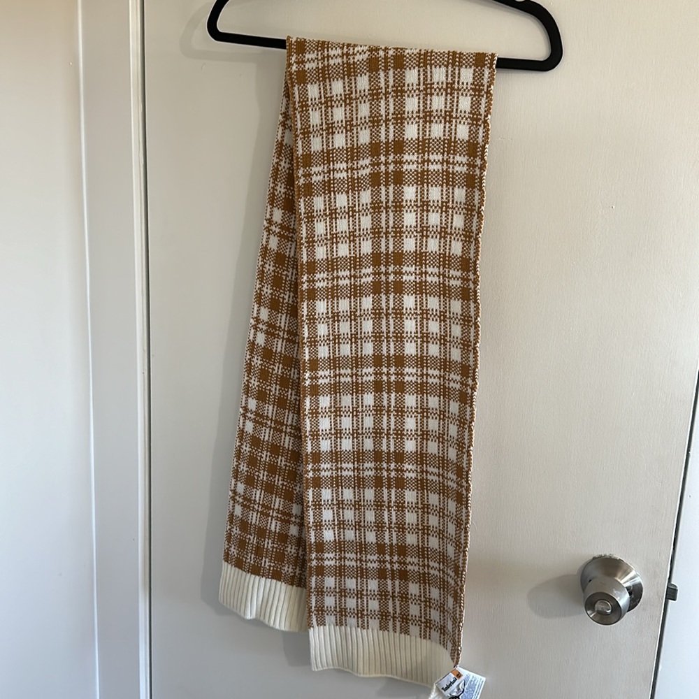 ✨ NWT Plaid Timberland Scarf ✨
